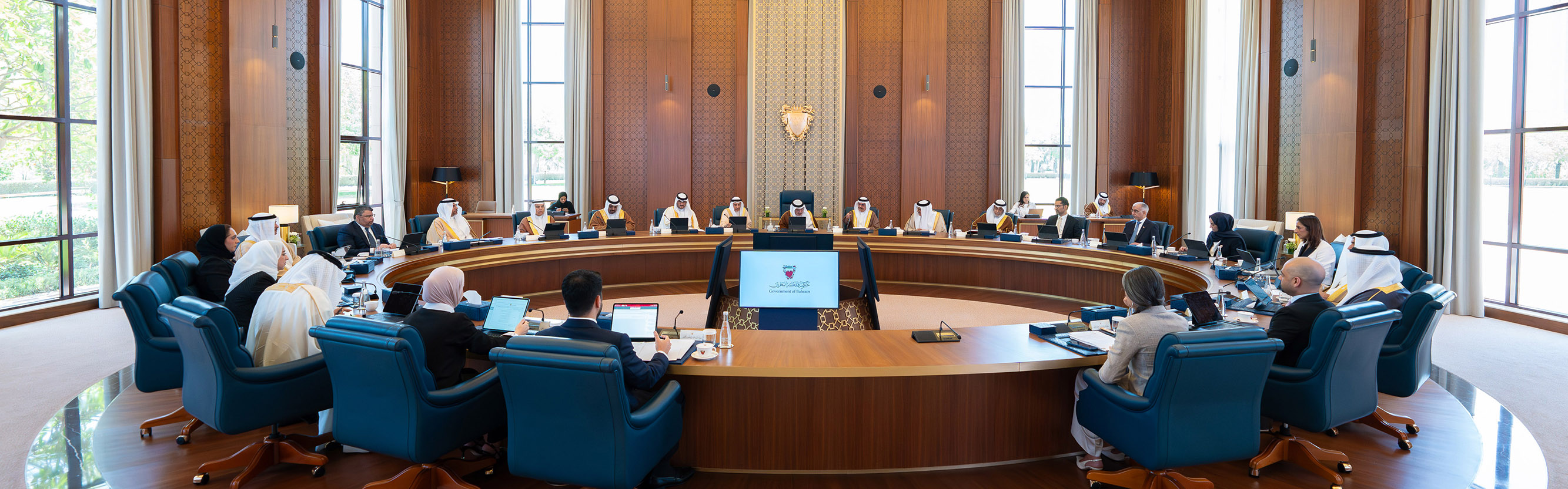 سمو ولي العهد رئيس مجلس الوزراء يترأس الاجتماع الاعتيادي الأسبوعي لمجلس الوزراء